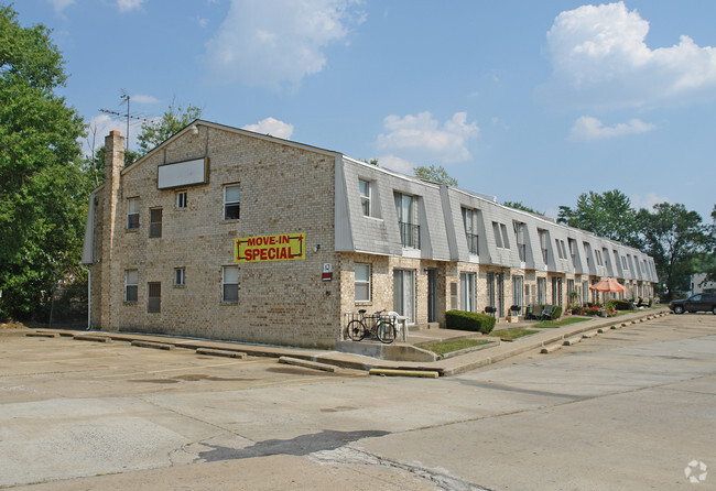 Foto del edificio - Amber Court Apartments