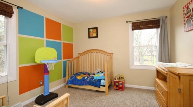 Foto del edificio - 225 Ivanhoe Ave NE