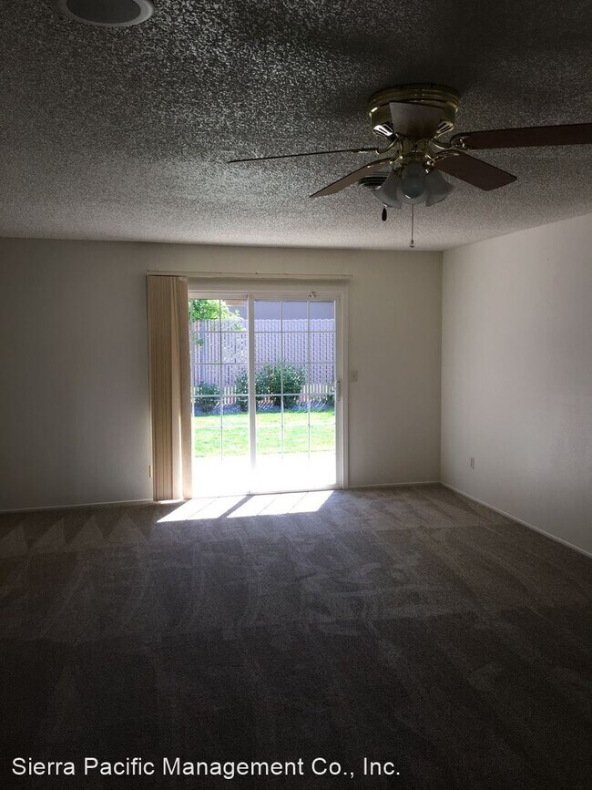Building Photo - 3 br, 2 bath House - 896 Mesa Verde