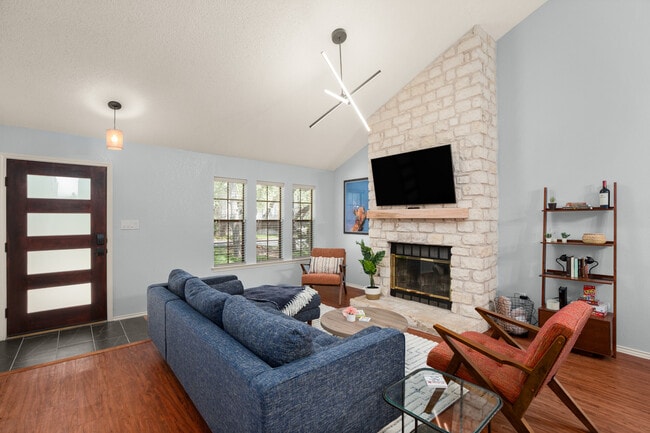 Sala de estar 1 - 8309 Priest River Dr