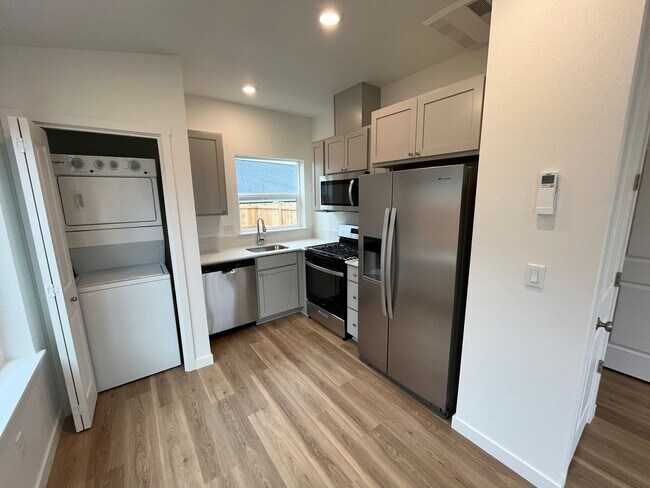 Foto del edificio - Brand New ADU in Madras