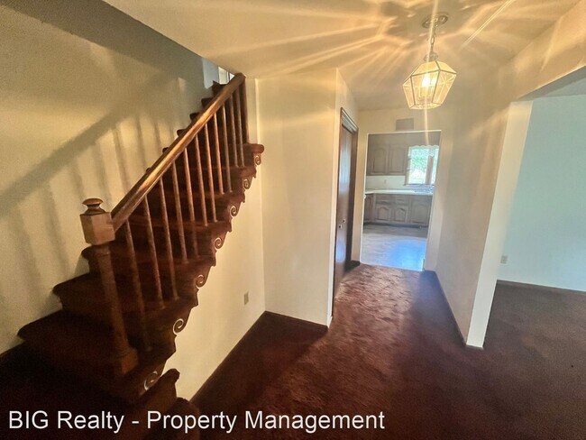Building Photo - 4 br, 3 bath House - 337 Ridge Rd