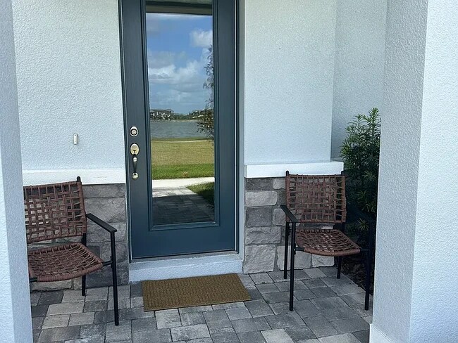 Foto del edificio - 7460 Cabin Ln
