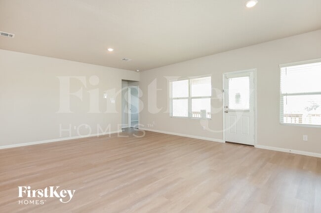 Building Photo - 13011 Thyme Wy