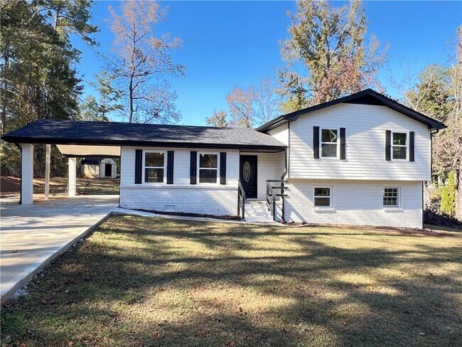 Foto del edificio - 550 Oglesby Bridge Rd SE