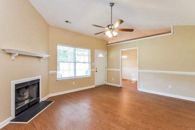 Foto del edificio - 901 Perry Howard Rd