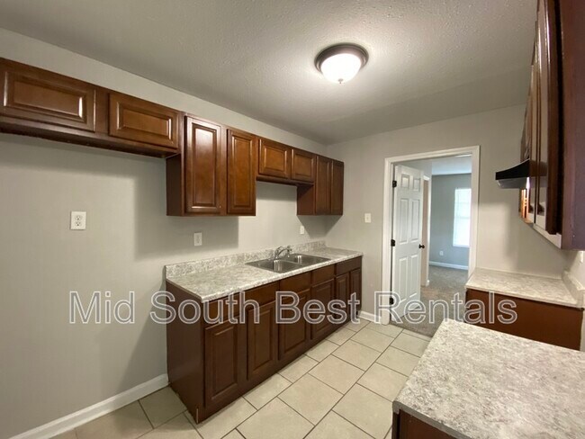 Foto del edificio - 2784 Lola Ave