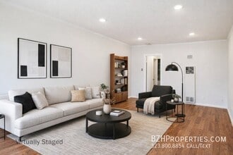 Building Photo - 7209 Willoughby Ave