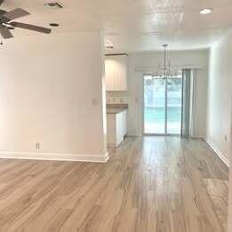 Foto del edificio - 905-907 SW 11th Ave