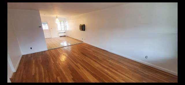 Foto del edificio - 2541 Tiemann Ave