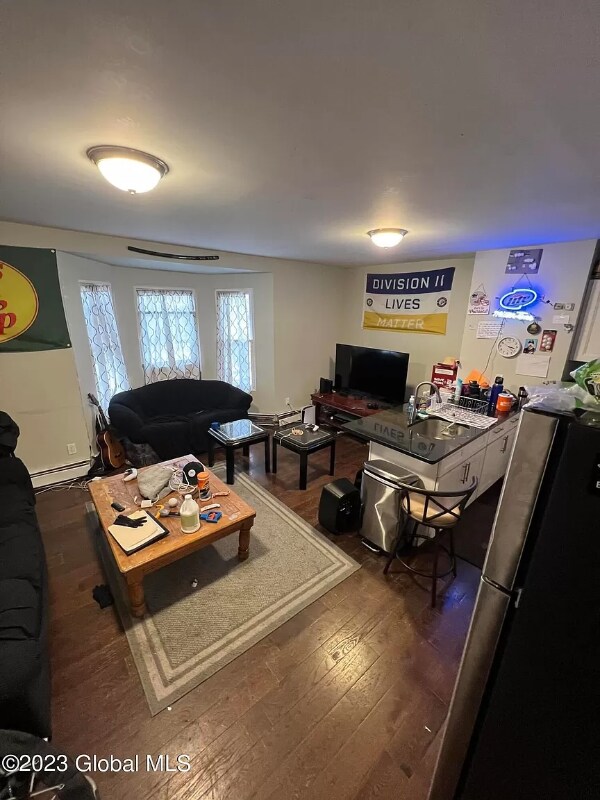 Foto del edificio - 423 Hudson Ave