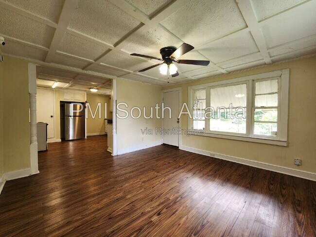 Building Photo - 348 N 17th St