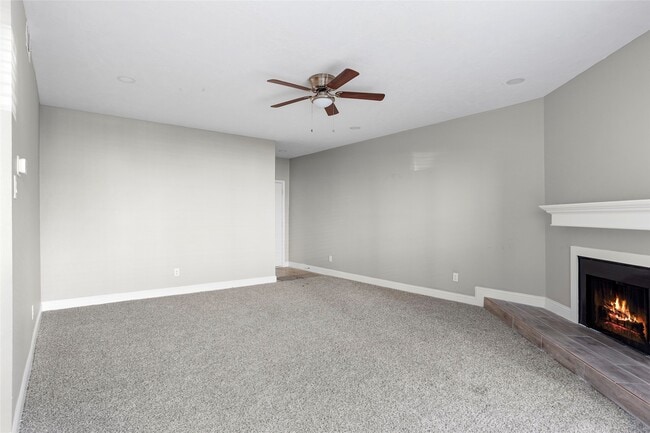 Building Photo - 9707 Richmond Ave.