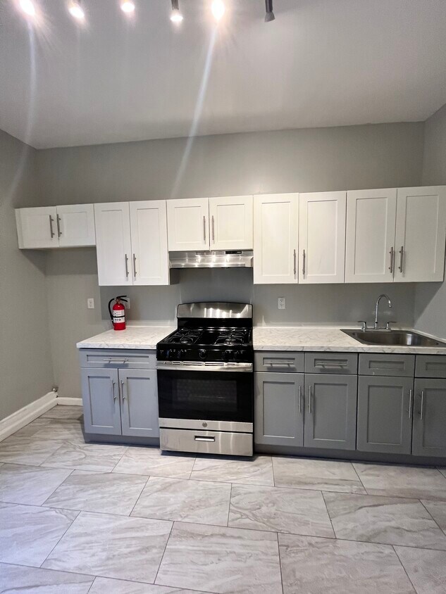 Foto principal - 26 Stegman St