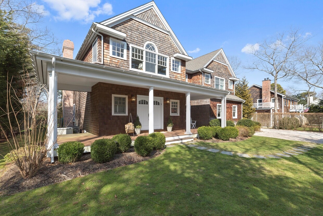 11 Cow Hill Ln, Wainscott, NY 11975 House for Rent in Wainscott, NY