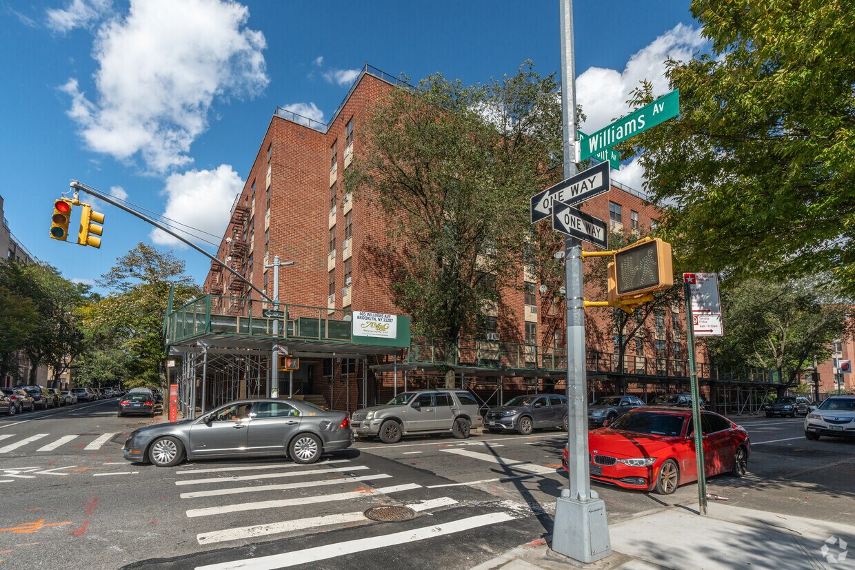 405 Williams Ave, Brooklyn, NY 11207 - 405 Williams Ave Brooklyn