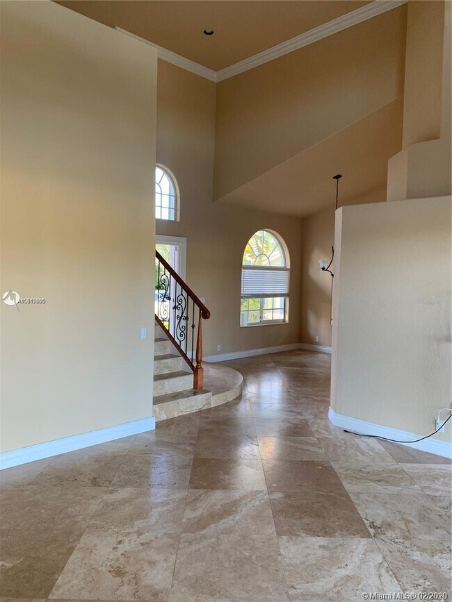 Building Photo - 1070 Capistrano