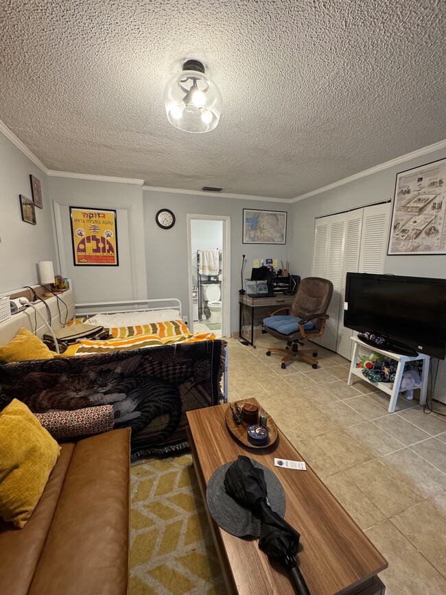 Large Room - 2437 SW 11th St
