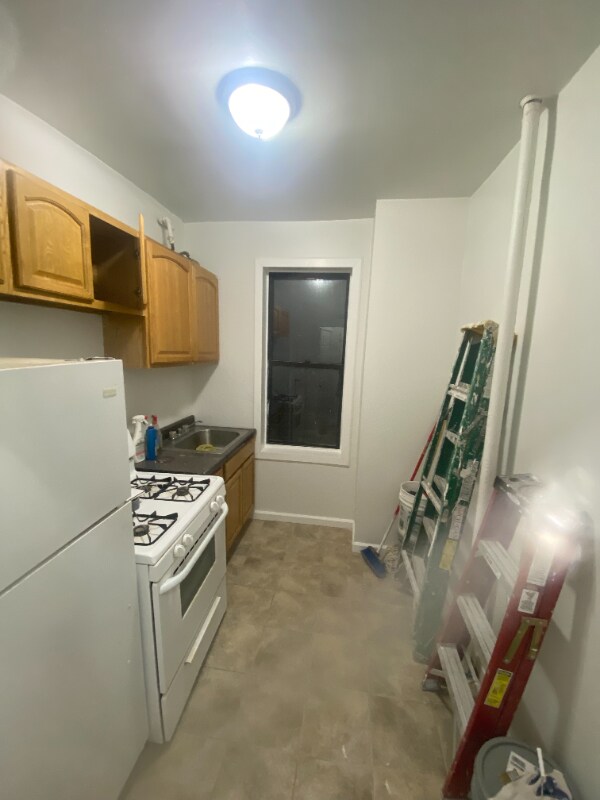 Primary Photo - 3340 Decatur Ave