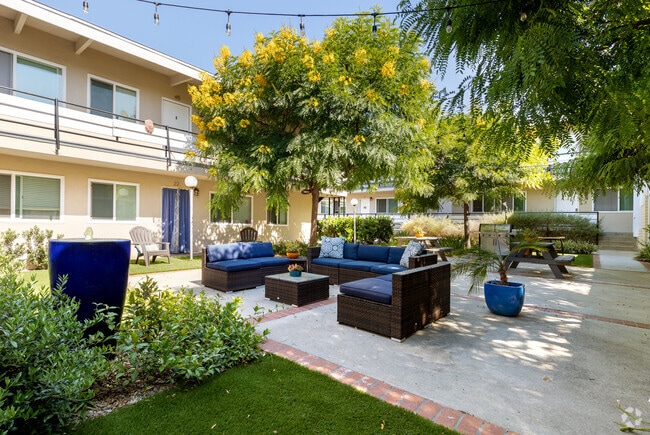 Artículos Malin Apartments 3105 W 27th St - 2675 Arlington Ave &amp; 3105 W 27th St (B)