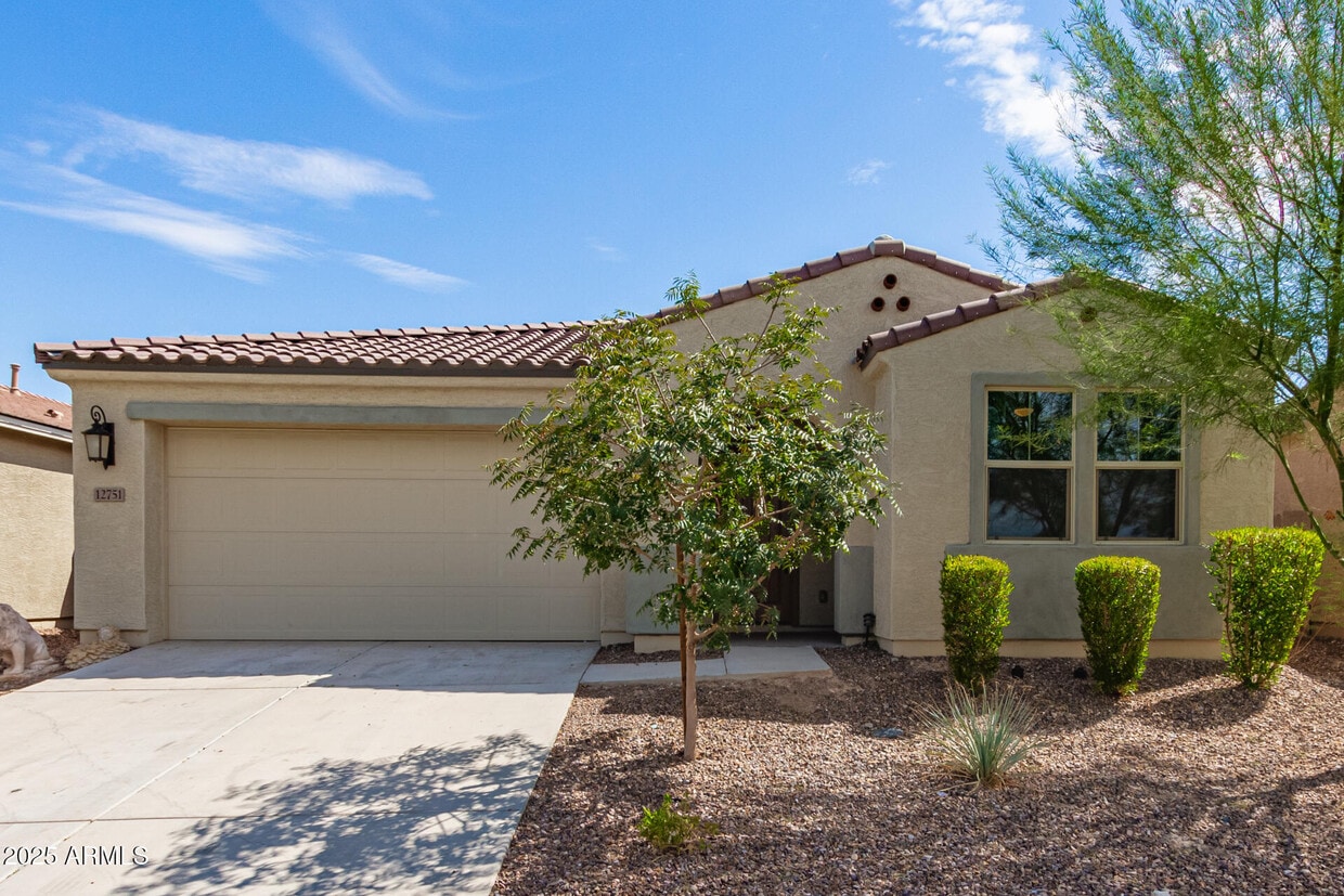 Foto principal - 12751 W Ocotillo Rd