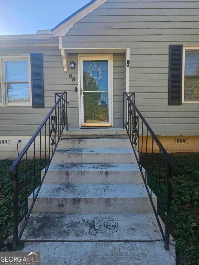 Building Photo - 68 Fourth St Ext