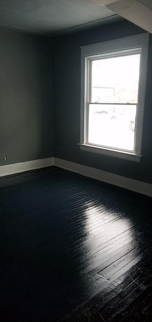 Building Photo - 1327 W Albany Pl