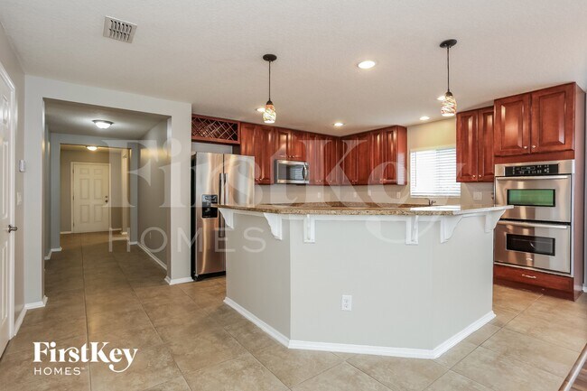 Foto del edificio - 335 Candlebark Dr