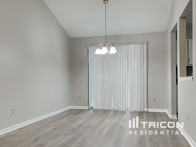 Foto del edificio - 5516 Marbut Forest Ct