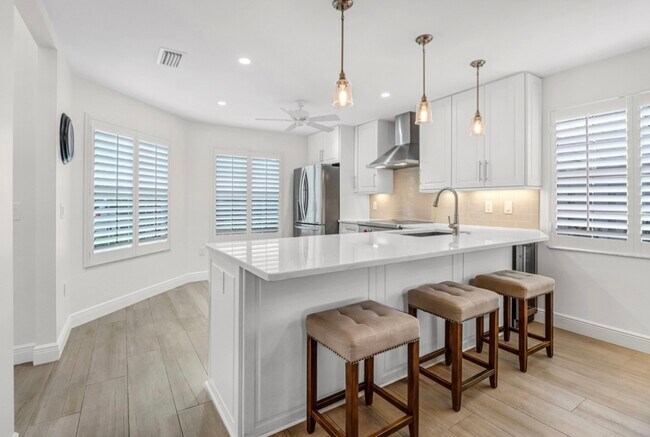 Foto del edificio - 833 Meadowland Dr