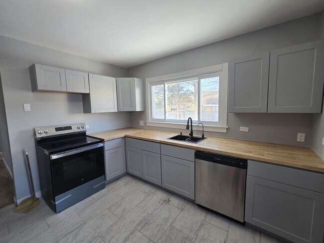 Foto del edificio - 715 Junction St