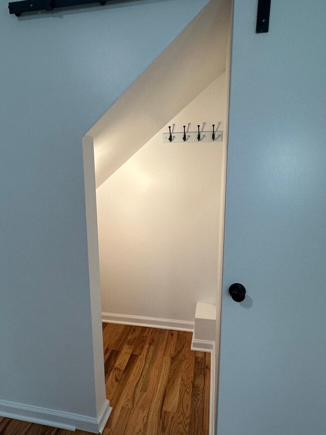 Building Photo - 15 Church St