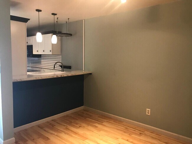 Foto del edificio - 204 Fourth St SE