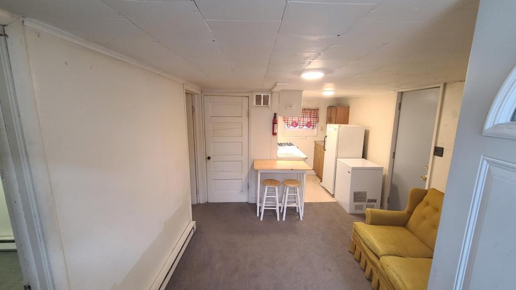 314 E Pine St, Cadillac, MI 49601 House Rental in Cadillac, MI