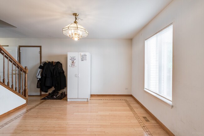 Building Photo - 2844 Skylane Dr
