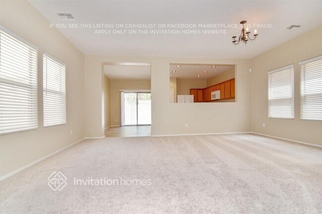 Foto del edificio - 17325 N 185th Dr