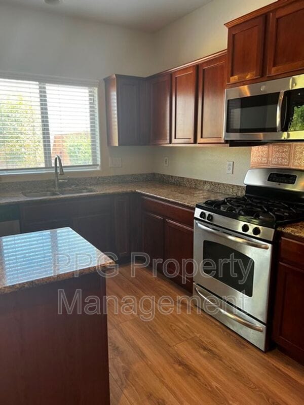 Building Photo - 19495 N 260th Ln