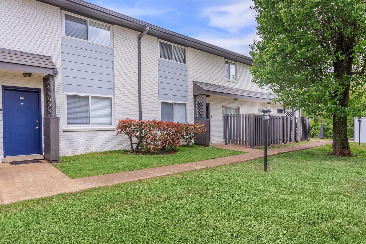 120 Oakley Apartments 120 Oak Valley Dr Nashville, TN
