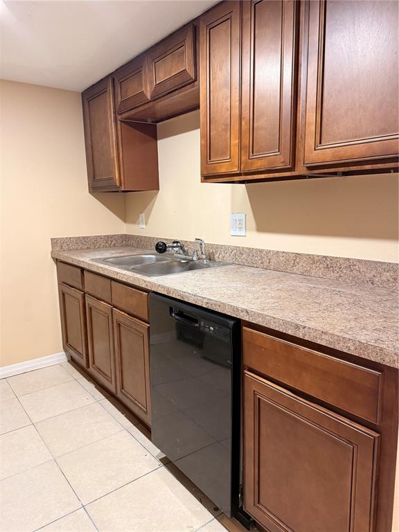 Foto del edificio - 934 N Lake Destiny Rd