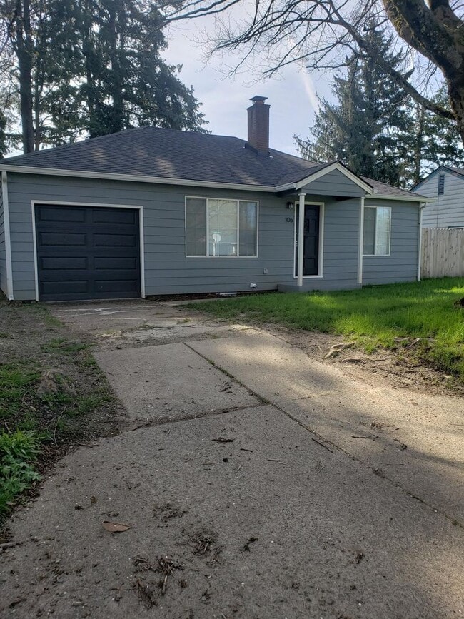 Building Photo - Remodeled Bungalow in Camas!