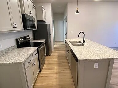 Foto del edificio - 4422 E Huntsville Rd
