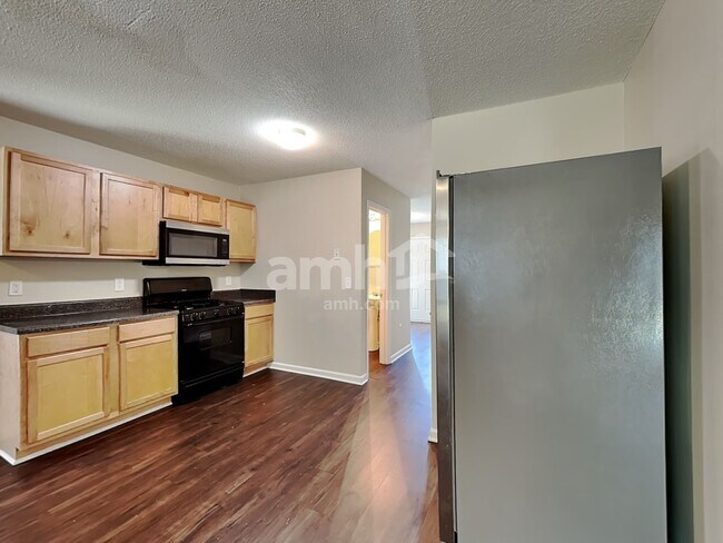 Foto del edificio - 325 Welsh Ct