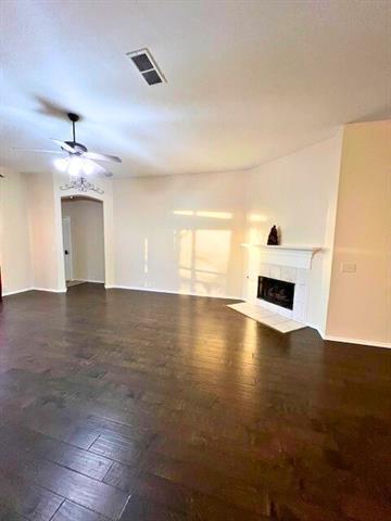 Foto del edificio - 2728 Stallion Dr