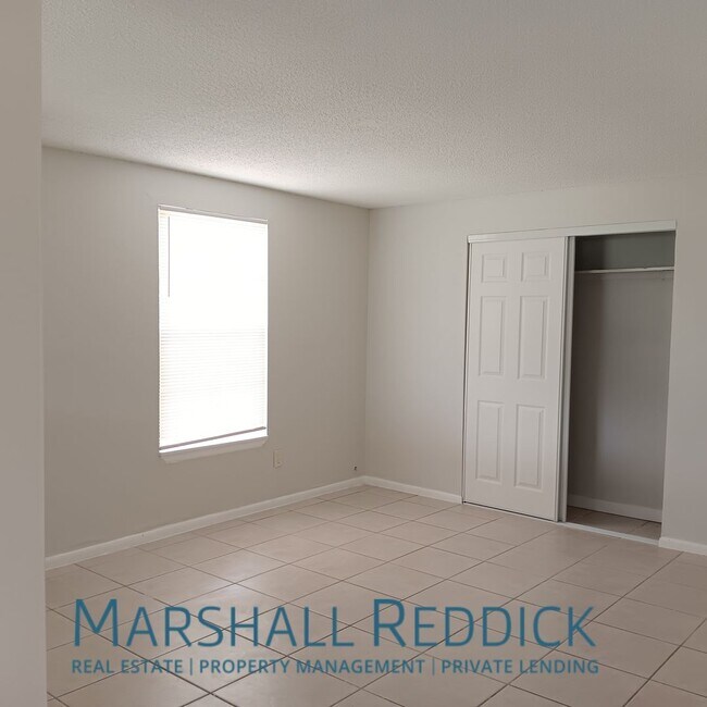 Foto del edificio - 4440-4442 Ruthann Ct