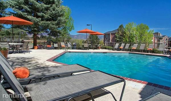 Foto del edificio - 6236 Twin Oaks Dr