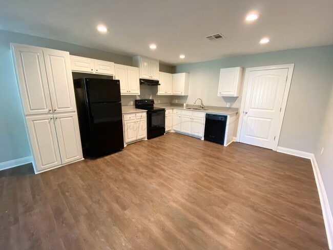 Foto del edificio - 191 Gilmore Rd