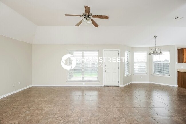Foto del edificio - 3 Bedroom Pet-Friendly Home in Crowley, TX with Main Street Renewal