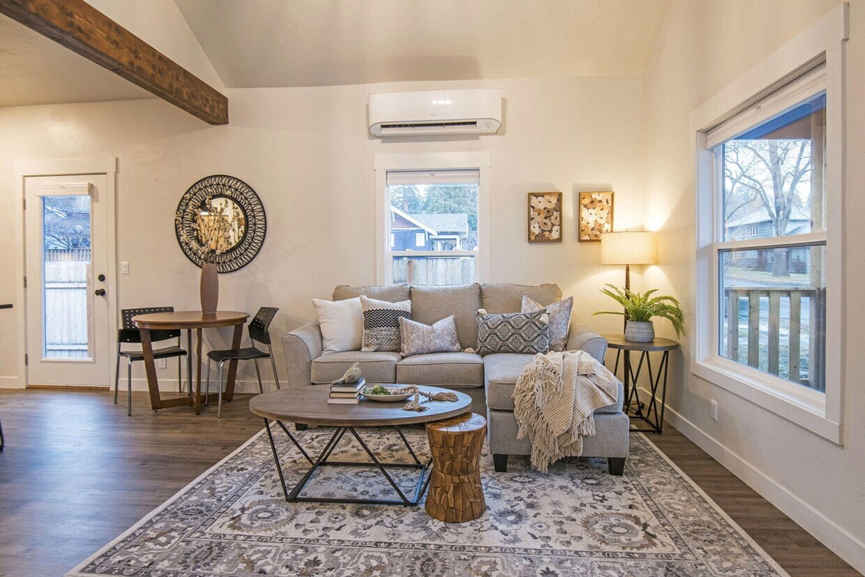 Foto principal - 1545 NW 5th St