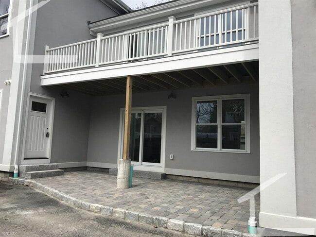 Building Photo - 5 br, 3 bath Duplex - 134 Parsons St 2