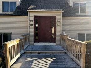 Building Photo - 28 Carriage Dr